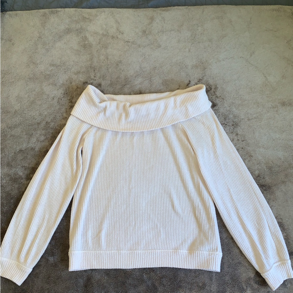 Abercrombie & Fitch Off-Shoulder Beige Sweater